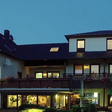 Pension Zum Golfstuebchen Echternacherbruck Exteriör bild