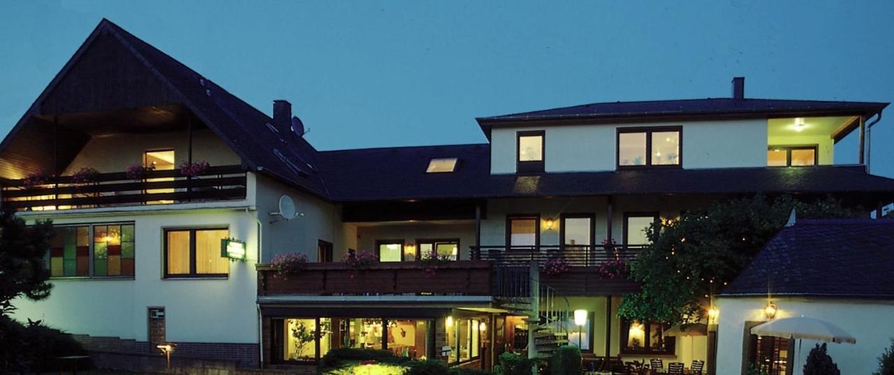 Pension Zum Golfstuebchen Echternacherbruck Exteriör bild