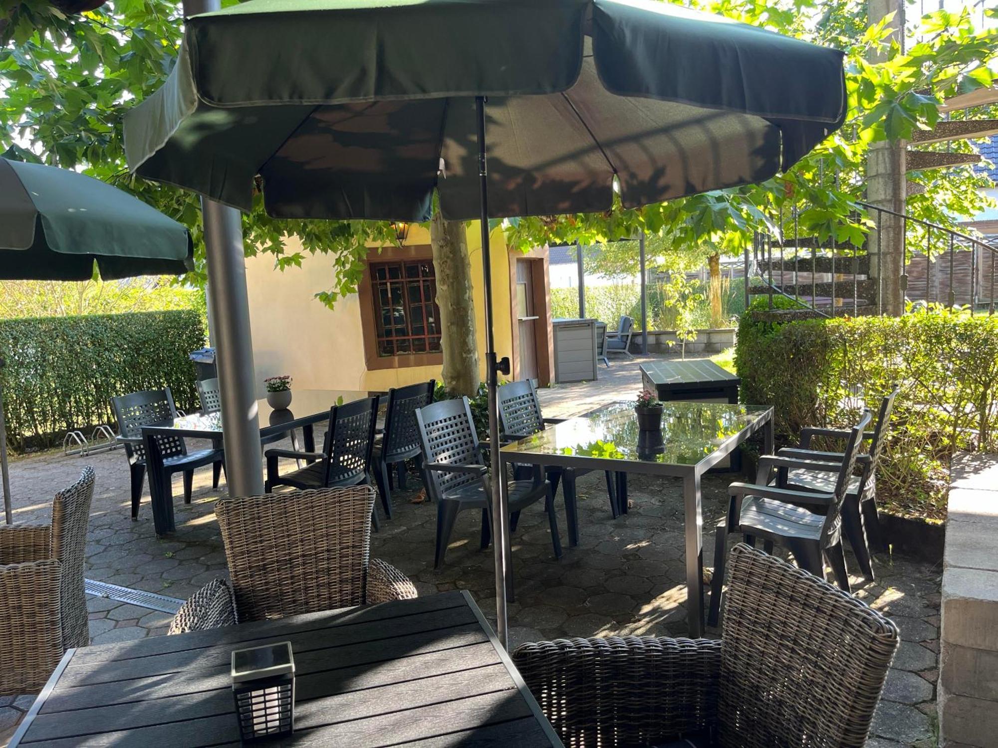 Pension Zum Golfstuebchen Echternacherbruck Exteriör bild